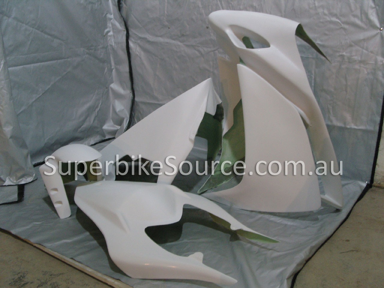 R1 2007-2008 Fibreglass race fairings – Superbike Source Pty Ltd